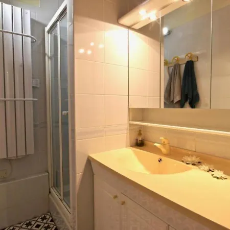 Lumineux 56m², 2eme Etage, Balcon Sud, 6 Couchages, Au Pied Des Pistes Et Commerces - Fr-1-340-136 Apartment